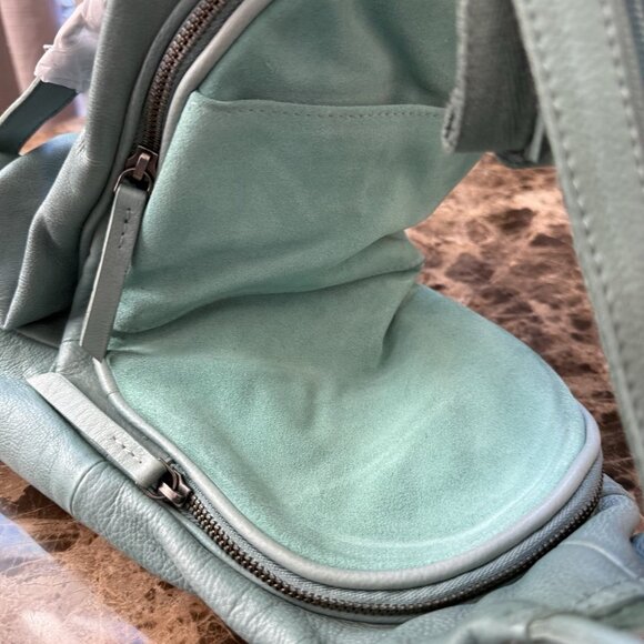 Free People We the Free Soho Convertible Sling Green Women’s Leather Bag NWT - Picture 11 of 14